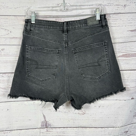 American Eagle Womens Short Size 8 frayed hem - Picture 3 of 9